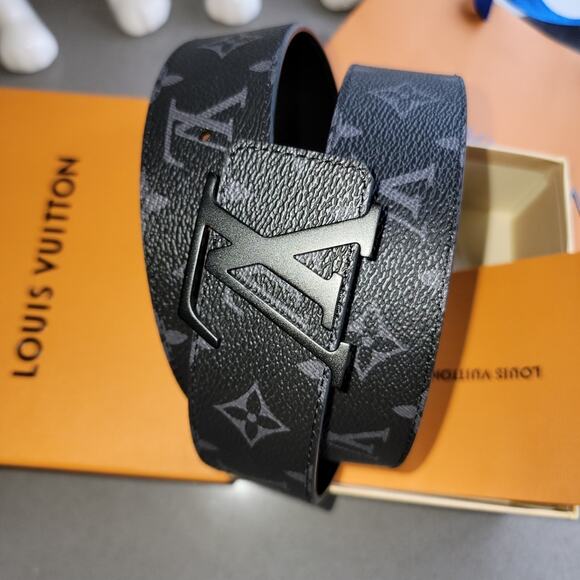 Louis Vuitton LV Initiales 40mm Matte Black Men's Belt Authentic in Box … - Picture 2 of 10